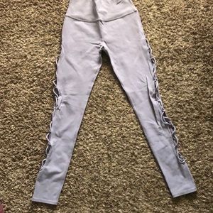 Alo yoga long leggings.